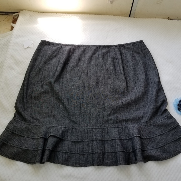 Cato Gray 3 ruffles Layered Skirt.  sz.24w - Picture 5 of 8